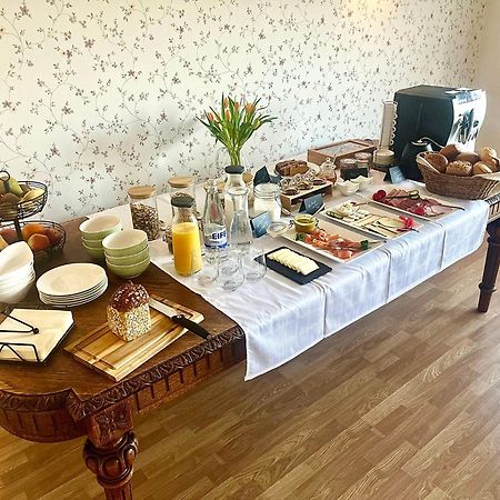 Pension 1595 Im Weingut Botzet Maring-Noviand Luaran gambar